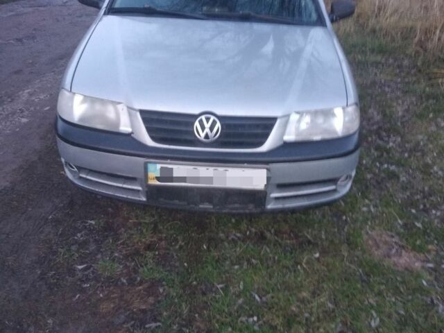 Сірий Фольксваген Поінтер, об'ємом двигуна 1 л та пробігом 187 тис. км за 1600 $, фото 1 на Automoto.ua