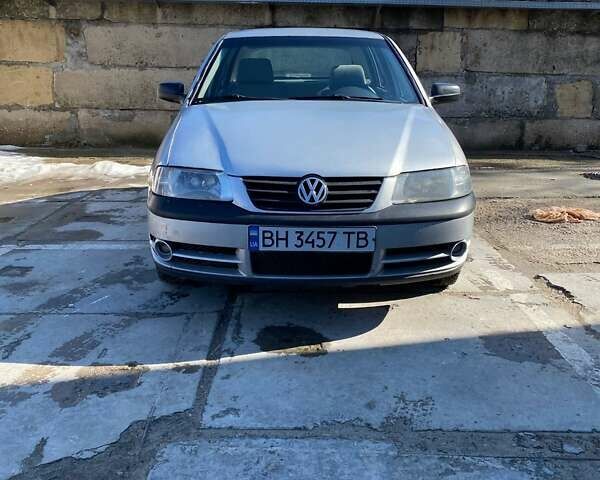 Сірий Фольксваген Поінтер, об'ємом двигуна 1.78 л та пробігом 151 тис. км за 2600 $, фото 1 на Automoto.ua