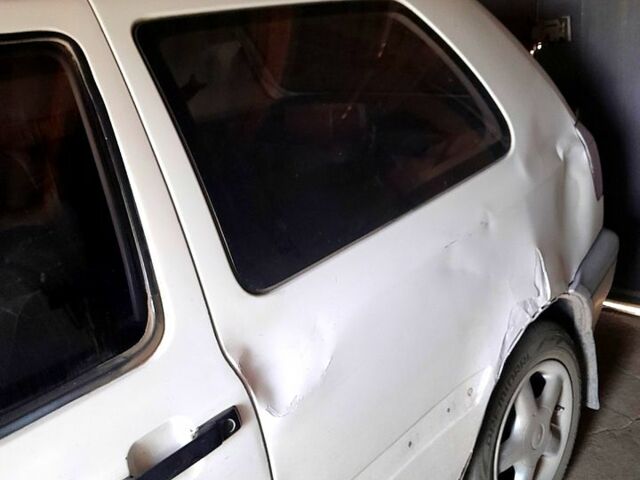 Белый Фольксваген Поло, объемом двигателя 1.3 л и пробегом 0 тыс. км за 1100 $, фото 1 на Automoto.ua