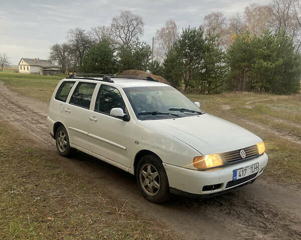 Белый Фольксваген Поло, объемом двигателя 1.9 л и пробегом 270 тыс. км за 1350 $, фото 1 на Automoto.ua