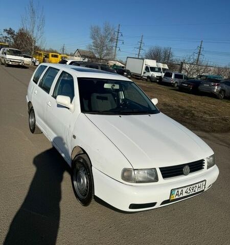 Белый Фольксваген Поло, объемом двигателя 1.39 л и пробегом 431 тыс. км за 2800 $, фото 1 на Automoto.ua