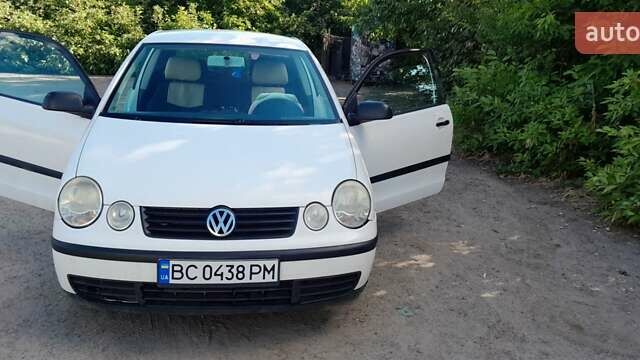 Белый Фольксваген Поло, объемом двигателя 1.9 л и пробегом 207 тыс. км за 4000 $, фото 1 на Automoto.ua