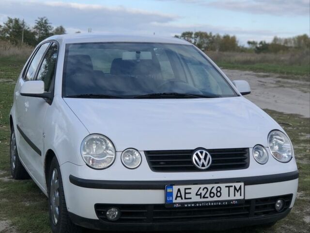 Белый Фольксваген Поло, объемом двигателя 1.2 л и пробегом 212 тыс. км за 3400 $, фото 1 на Automoto.ua