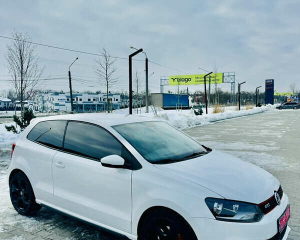 Білий Фольксваген Поло, об'ємом двигуна 0 л та пробігом 201 тис. км за 7700 $, фото 1 на Automoto.ua