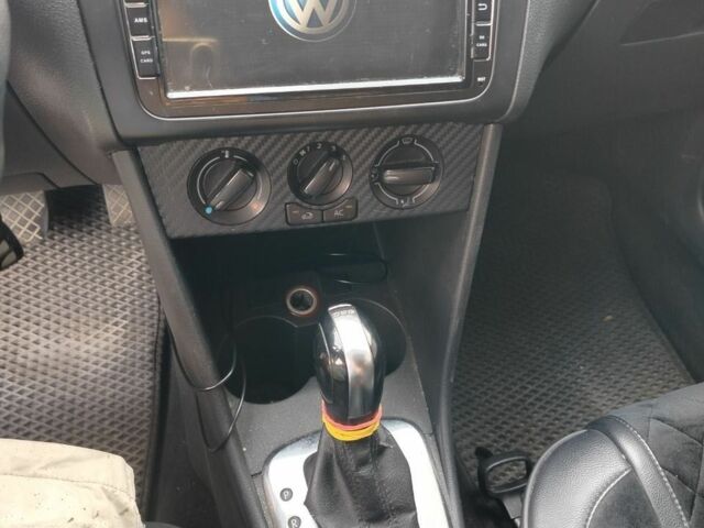 Белый Фольксваген Поло, объемом двигателя 1.4 л и пробегом 200 тыс. км за 6000 $, фото 1 на Automoto.ua