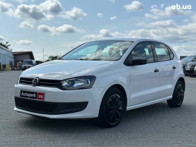 Белый Фольксваген Поло, объемом двигателя 1.2 л и пробегом 211 тыс. км за 6590 $, фото 1 на Automoto.ua