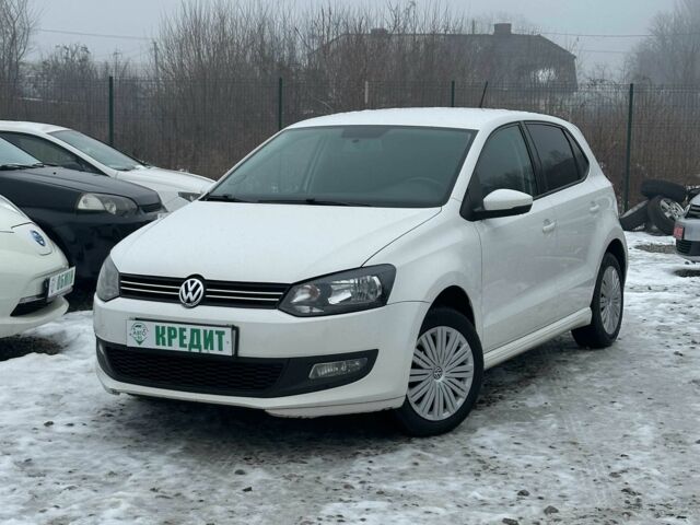 Белый Фольксваген Поло, объемом двигателя 1.2 л и пробегом 248 тыс. км за 6050 $, фото 1 на Automoto.ua