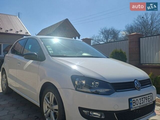Белый Фольксваген Поло, объемом двигателя 1.2 л и пробегом 191 тыс. км за 6800 $, фото 1 на Automoto.ua