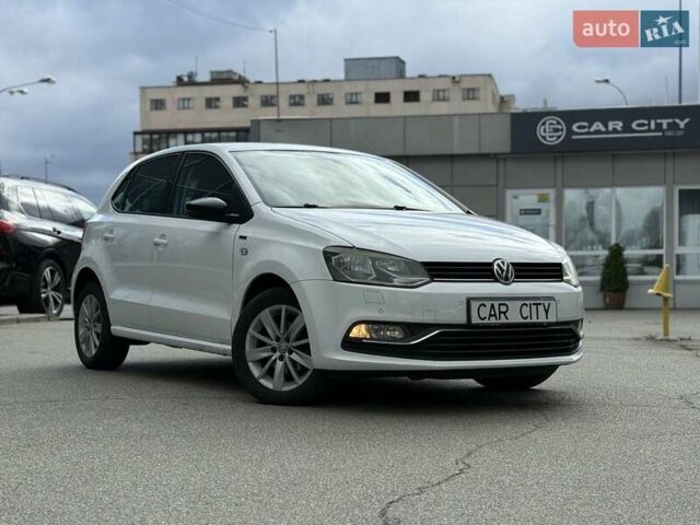 Білий Фольксваген Поло, об'ємом двигуна 1.2 л та пробігом 132 тис. км за 8300 $, фото 1 на Automoto.ua