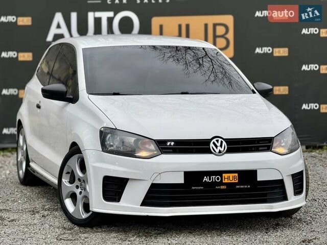 Белый Фольксваген Поло, объемом двигателя 1.2 л и пробегом 268 тыс. км за 6300 $, фото 1 на Automoto.ua
