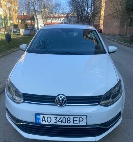 Белый Фольксваген Поло, объемом двигателя 1.42 л и пробегом 172 тыс. км за 10200 $, фото 1 на Automoto.ua