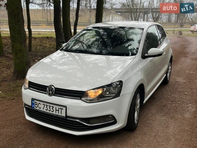Білий Фольксваген Поло, об'ємом двигуна 1.42 л та пробігом 247 тис. км за 11300 $, фото 1 на Automoto.ua