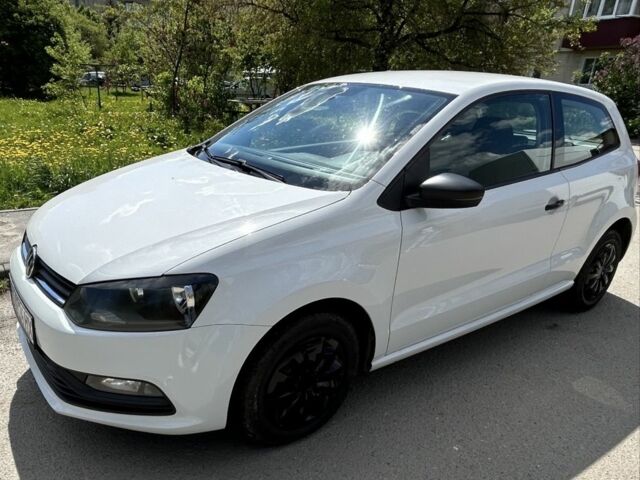 Белый Фольксваген Поло, объемом двигателя 1.2 л и пробегом 190 тыс. км за 6300 $, фото 1 на Automoto.ua