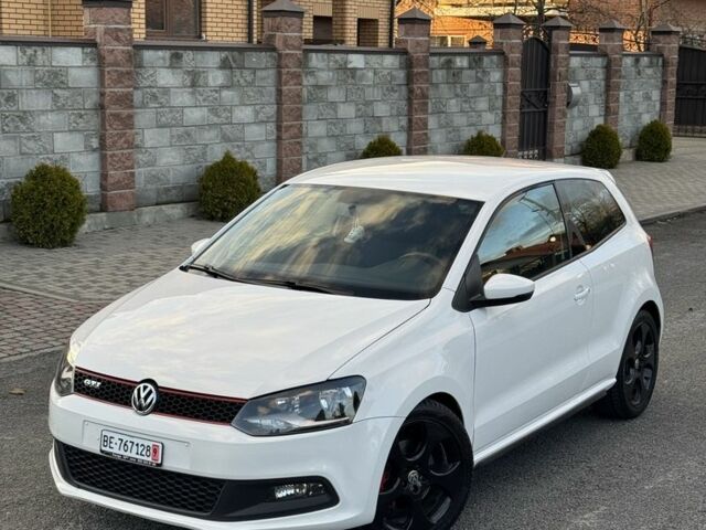 Белый Фольксваген Поло, объемом двигателя 1.4 л и пробегом 198 тыс. км за 6900 $, фото 1 на Automoto.ua