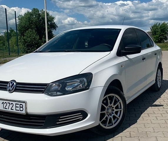 Білий Фольксваген Поло, об'ємом двигуна 1.6 л та пробігом 125 тис. км за 5999 $, фото 1 на Automoto.ua