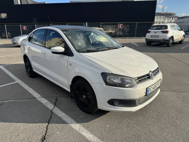 Белый Фольксваген Поло, объемом двигателя 1.6 л и пробегом 329 тыс. км за 4350 $, фото 1 на Automoto.ua