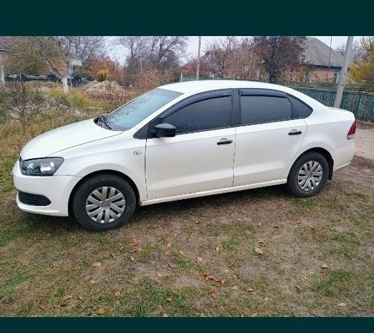 Білий Фольксваген Поло, об'ємом двигуна 1.6 л та пробігом 170 тис. км за 4300 $, фото 1 на Automoto.ua