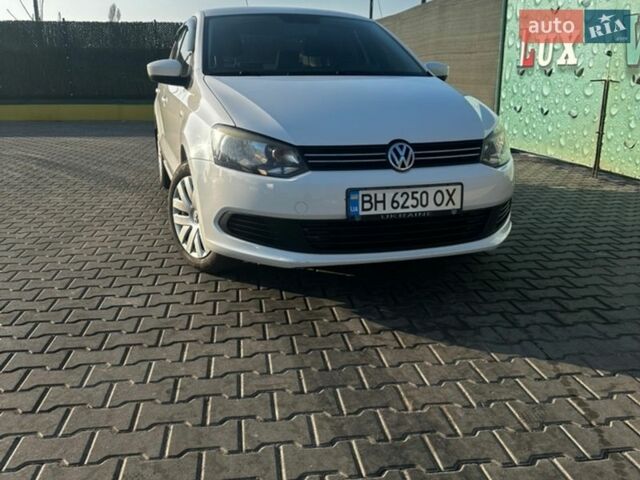 Белый Фольксваген Поло, объемом двигателя 1.57 л и пробегом 93 тыс. км за 8200 $, фото 1 на Automoto.ua
