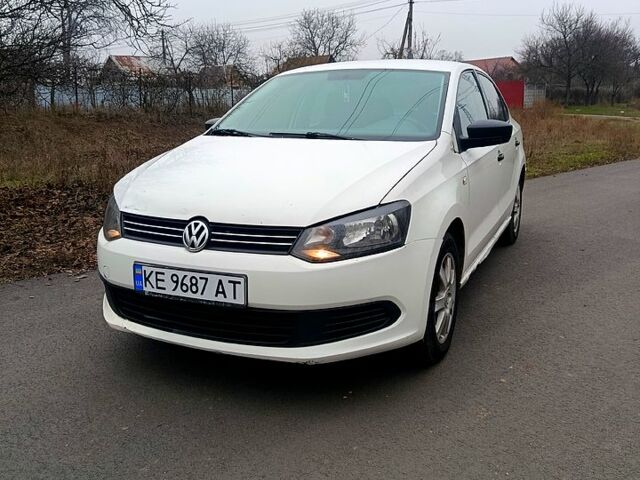 Белый Фольксваген Поло, объемом двигателя 1.6 л и пробегом 40000 тыс. км за 2999 $, фото 1 на Automoto.ua