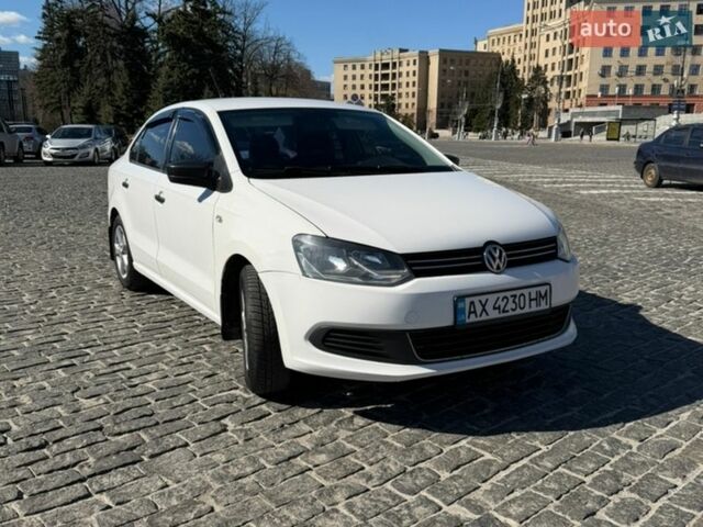 Белый Фольксваген Поло, объемом двигателя 1.6 л и пробегом 161 тыс. км за 5999 $, фото 1 на Automoto.ua