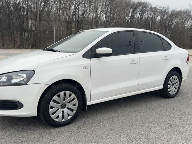 Белый Фольксваген Поло, объемом двигателя 1.6 л и пробегом 198 тыс. км за 6700 $, фото 1 на Automoto.ua