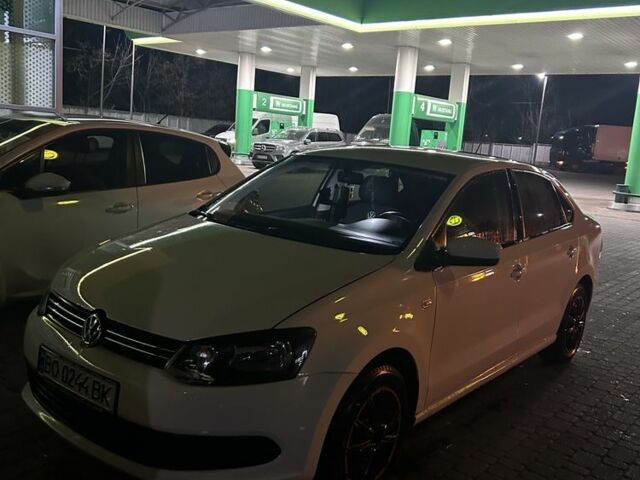 Белый Фольксваген Поло, объемом двигателя 1.6 л и пробегом 182 тыс. км за 5999 $, фото 1 на Automoto.ua