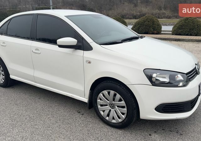 Белый Фольксваген Поло, объемом двигателя 1.6 л и пробегом 198 тыс. км за 6500 $, фото 1 на Automoto.ua