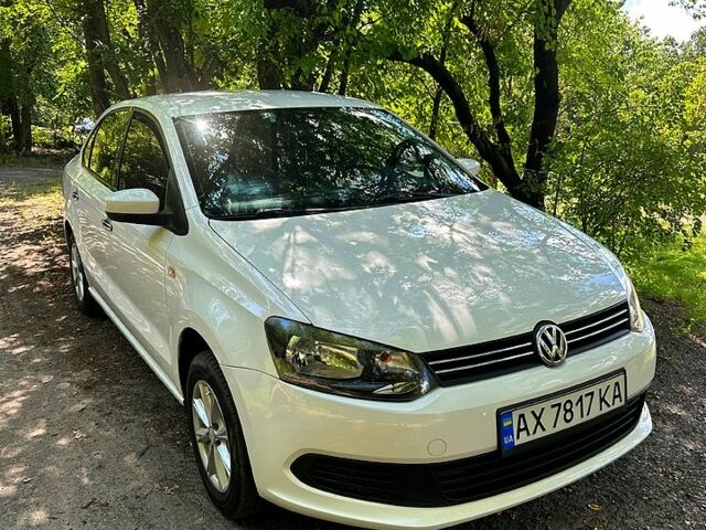 Белый Фольксваген Поло, объемом двигателя 1.6 л и пробегом 131 тыс. км за 5700 $, фото 1 на Automoto.ua