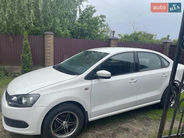 Белый Фольксваген Поло, объемом двигателя 1.6 л и пробегом 135 тыс. км за 7000 $, фото 1 на Automoto.ua
