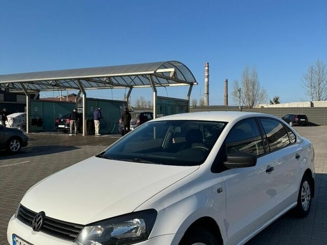 Белый Фольксваген Поло, объемом двигателя 1.6 л и пробегом 250 тыс. км за 5300 $, фото 1 на Automoto.ua