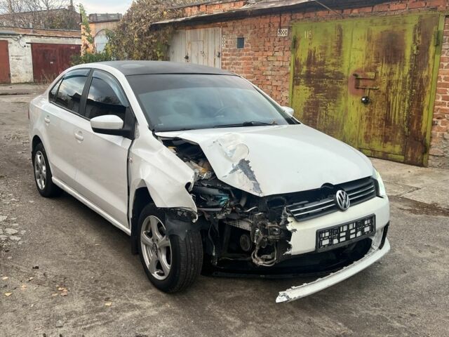 Белый Фольксваген Поло, объемом двигателя 1.6 л и пробегом 200 тыс. км за 3550 $, фото 1 на Automoto.ua