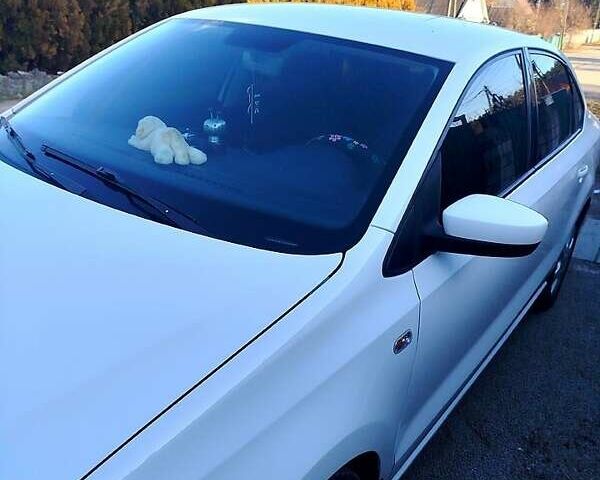 Белый Фольксваген Поло, объемом двигателя 1.6 л и пробегом 169 тыс. км за 6950 $, фото 1 на Automoto.ua