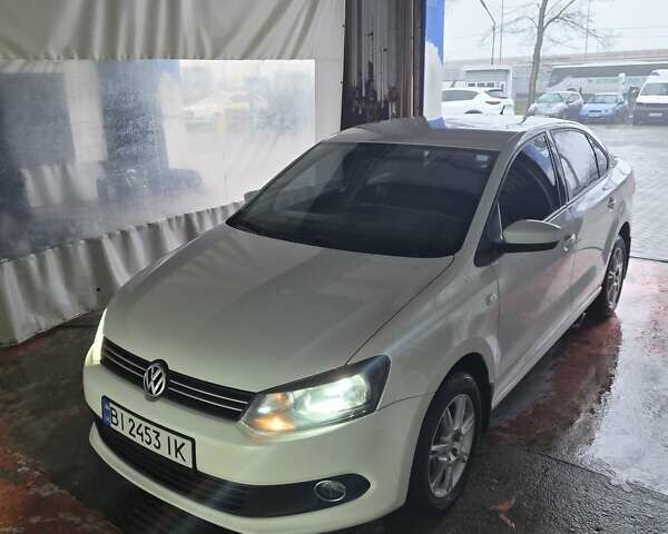 Белый Фольксваген Поло, объемом двигателя 1.6 л и пробегом 221 тыс. км за 7300 $, фото 1 на Automoto.ua