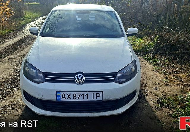 Белый Фольксваген Поло, объемом двигателя 1.6 л и пробегом 194 тыс. км за 6800 $, фото 1 на Automoto.ua