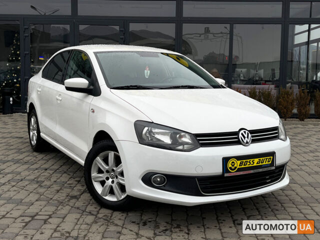 Белый Фольксваген Поло, объемом двигателя 1.6 л и пробегом 67 тыс. км за 9500 $, фото 1 на Automoto.ua