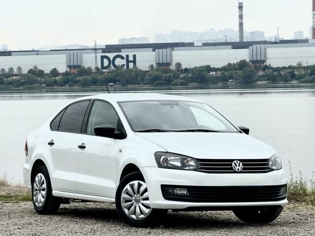 Білий Фольксваген Поло, об'ємом двигуна 1.6 л та пробігом 250 тис. км за 6950 $, фото 1 на Automoto.ua