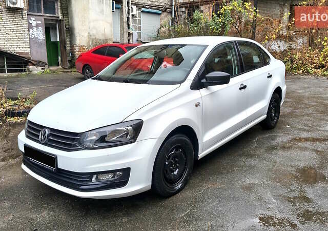 Білий Фольксваген Поло, об'ємом двигуна 1.6 л та пробігом 153 тис. км за 8000 $, фото 1 на Automoto.ua