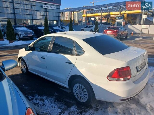 Белый Фольксваген Поло, объемом двигателя 1.6 л и пробегом 350 тыс. км за 8000 $, фото 1 на Automoto.ua