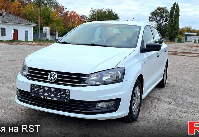 Белый Фольксваген Поло, объемом двигателя 1.6 л и пробегом 73 тыс. км за 9600 $, фото 1 на Automoto.ua