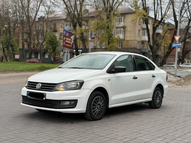 Белый Фольксваген Поло, объемом двигателя 1.6 л и пробегом 131 тыс. км за 7300 $, фото 1 на Automoto.ua