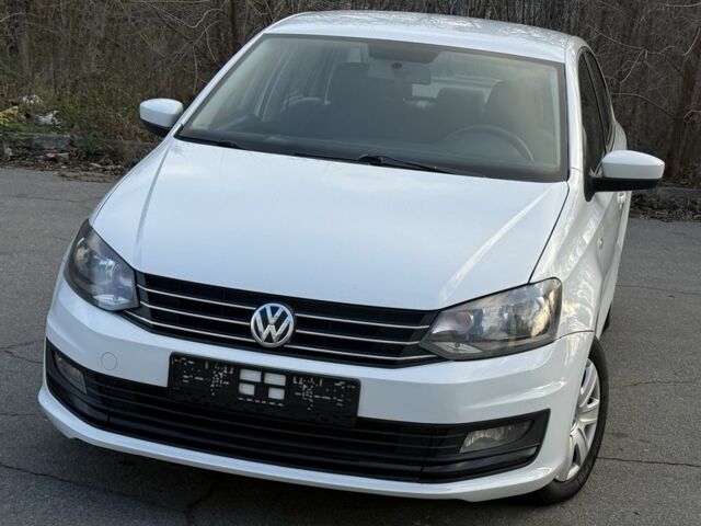 Белый Фольксваген Поло, объемом двигателя 1.6 л и пробегом 145 тыс. км за 8300 $, фото 1 на Automoto.ua