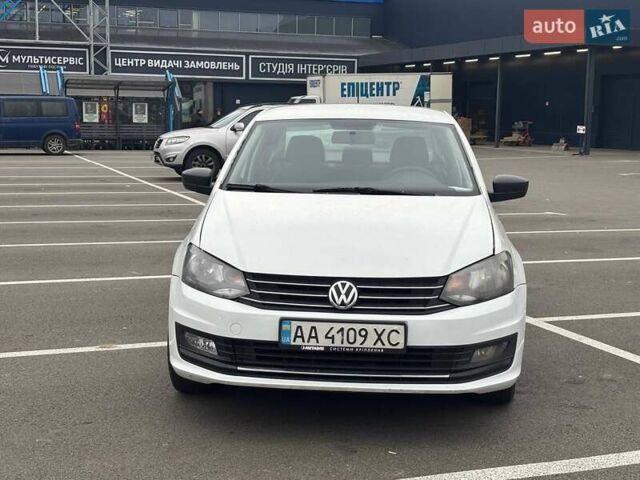 Білий Фольксваген Поло, об'ємом двигуна 1.6 л та пробігом 220 тис. км за 6000 $, фото 1 на Automoto.ua