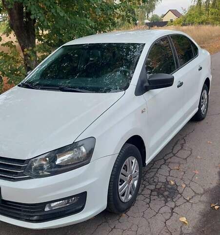 Белый Фольксваген Поло, объемом двигателя 1.6 л и пробегом 213 тыс. км за 8300 $, фото 1 на Automoto.ua