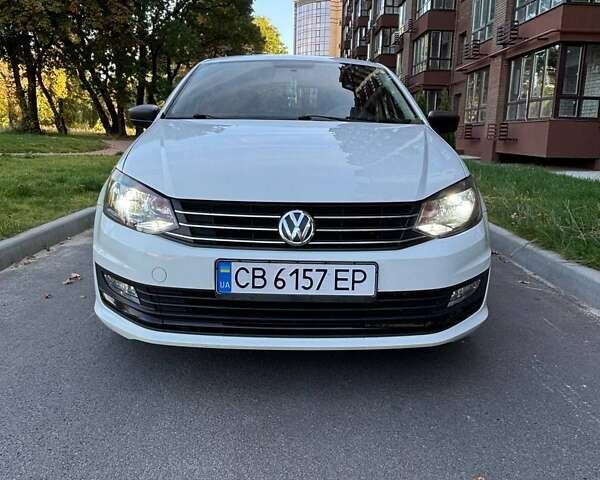 Белый Фольксваген Поло, объемом двигателя 1.6 л и пробегом 108 тыс. км за 9500 $, фото 1 на Automoto.ua