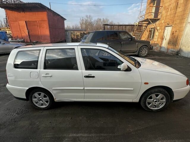 Белый Фольксваген Поло, объемом двигателя 1.4 л и пробегом 250 тыс. км за 2800 $, фото 1 на Automoto.ua