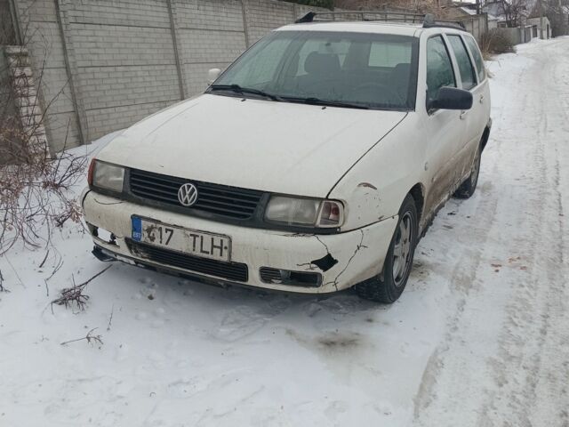 Белый Фольксваген Поло, объемом двигателя 1.9 л и пробегом 350 тыс. км за 1393 $, фото 1 на Automoto.ua