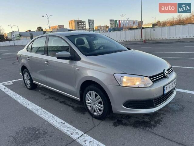 Бежевий Фольксваген Поло, об'ємом двигуна 1.57 л та пробігом 230 тис. км за 4800 $, фото 1 на Automoto.ua