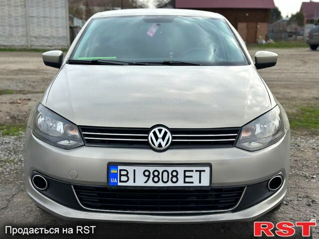 Бежевый Фольксваген Поло, объемом двигателя 1.6 л и пробегом 240 тыс. км за 5200 $, фото 1 на Automoto.ua