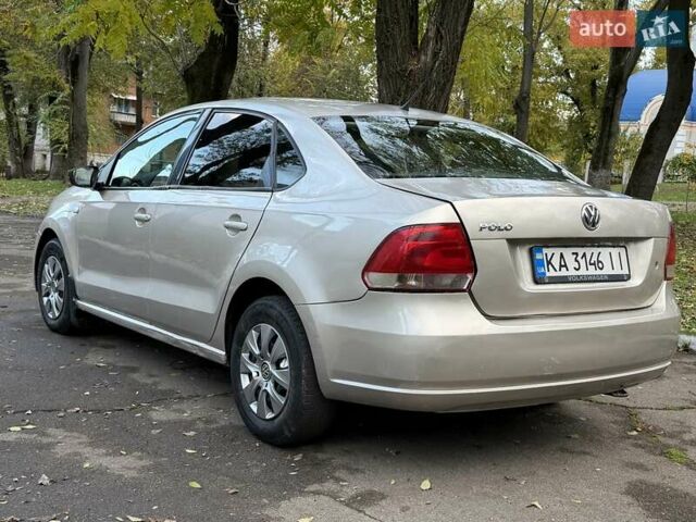 Бежевый Фольксваген Поло, объемом двигателя 1.6 л и пробегом 250 тыс. км за 3800 $, фото 1 на Automoto.ua