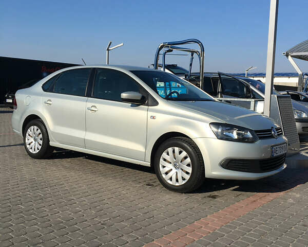 Бежевый Фольксваген Поло, объемом двигателя 1.6 л и пробегом 206 тыс. км за 7500 $, фото 1 на Automoto.ua